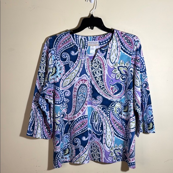 Alfred Dunner Top Blue Multi Paisley Print Splitneck Stud Detail in Size 2X NWT - Picture 2 of 11